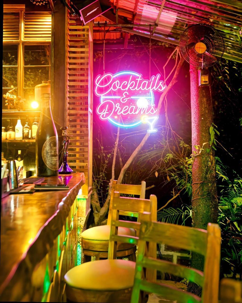 Lar Amorosa Boutique Hotel - Goa Calangute Extérieur photo
