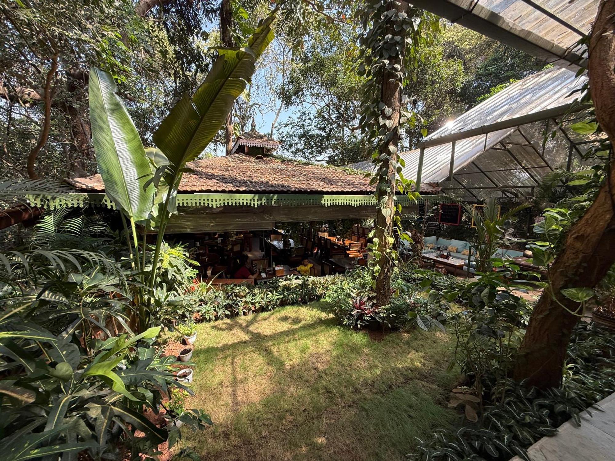 Lar Amorosa Boutique Hotel - Goa Calangute Extérieur photo