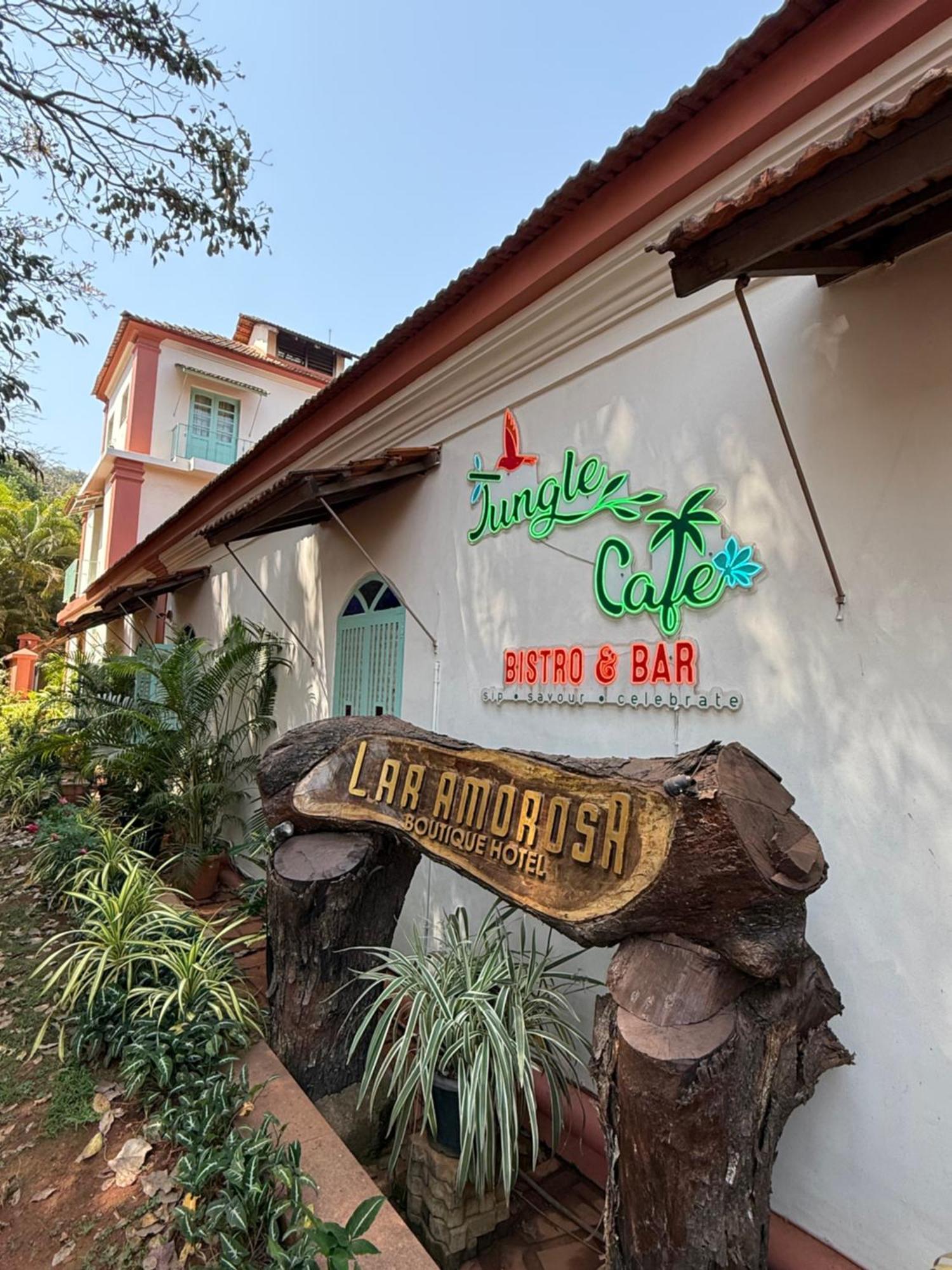 Lar Amorosa Boutique Hotel - Goa Calangute Extérieur photo