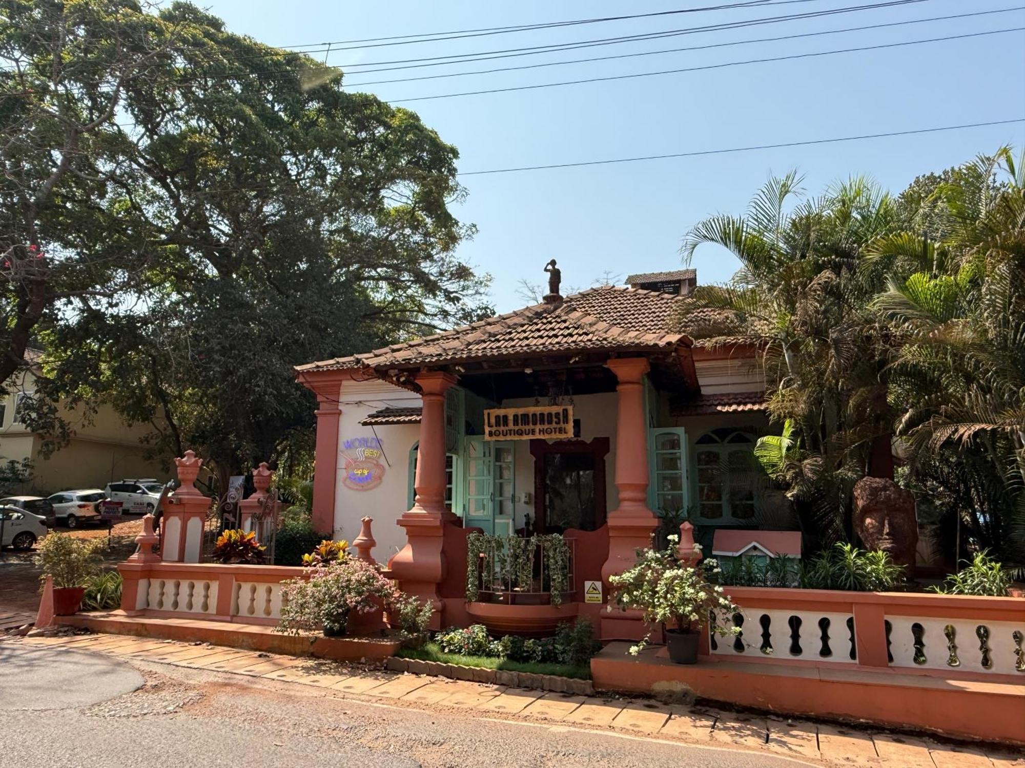 Lar Amorosa Boutique Hotel - Goa Calangute Extérieur photo
