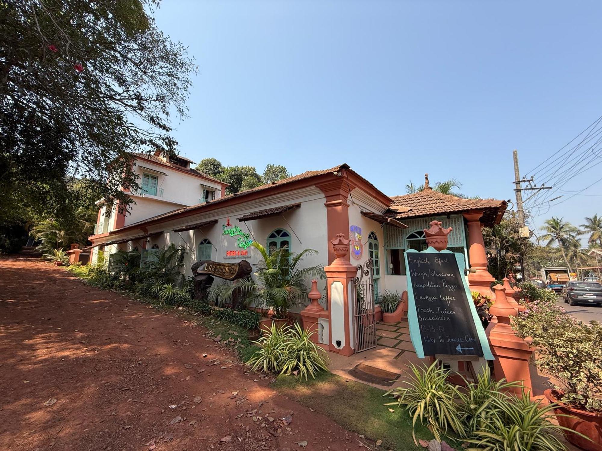 Lar Amorosa Boutique Hotel - Goa Calangute Extérieur photo