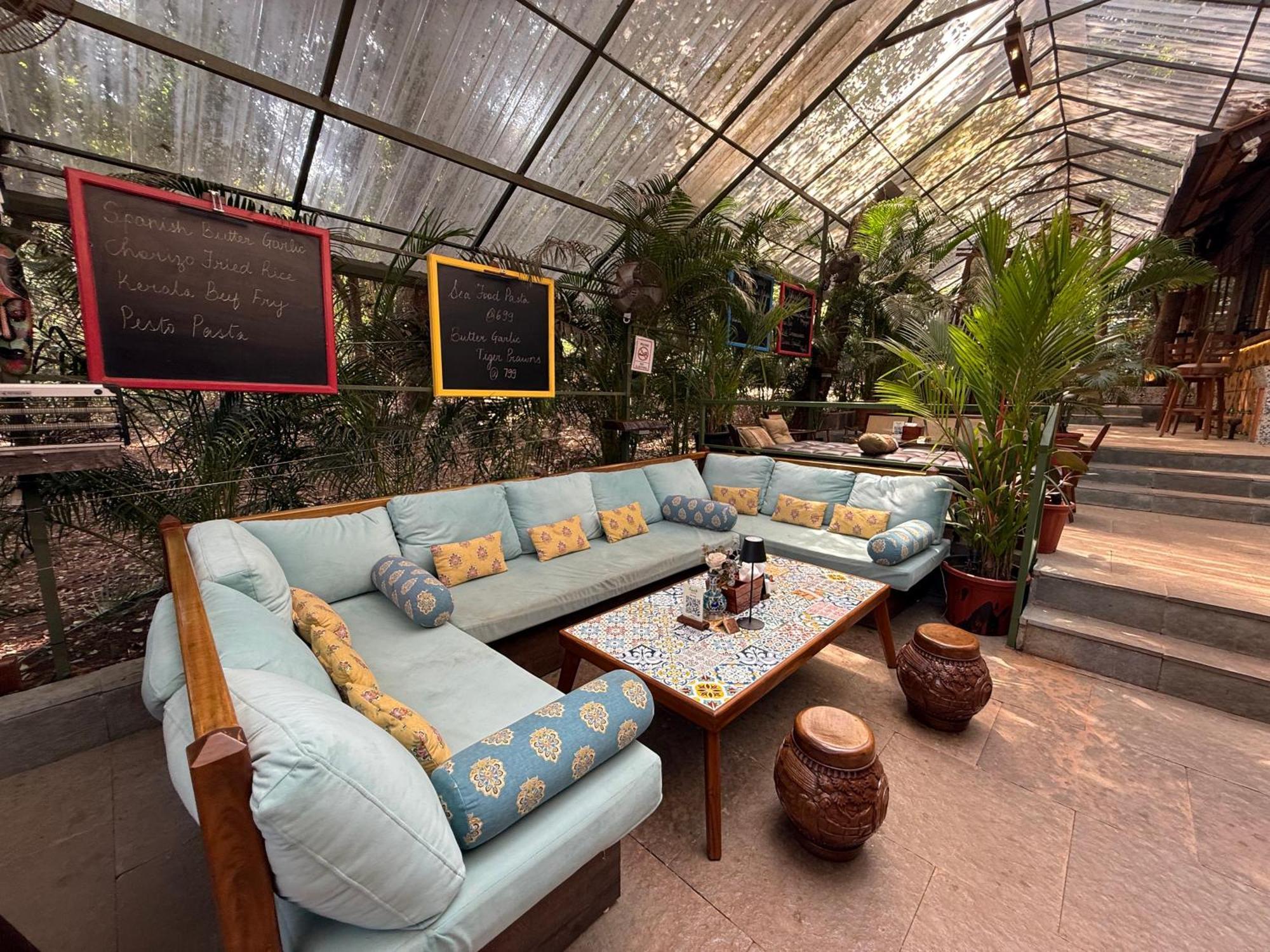 Lar Amorosa Boutique Hotel - Goa Calangute Extérieur photo