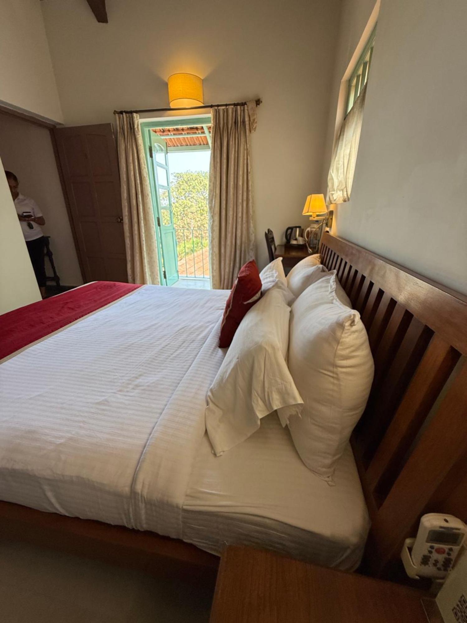 Lar Amorosa Boutique Hotel - Goa Calangute Extérieur photo