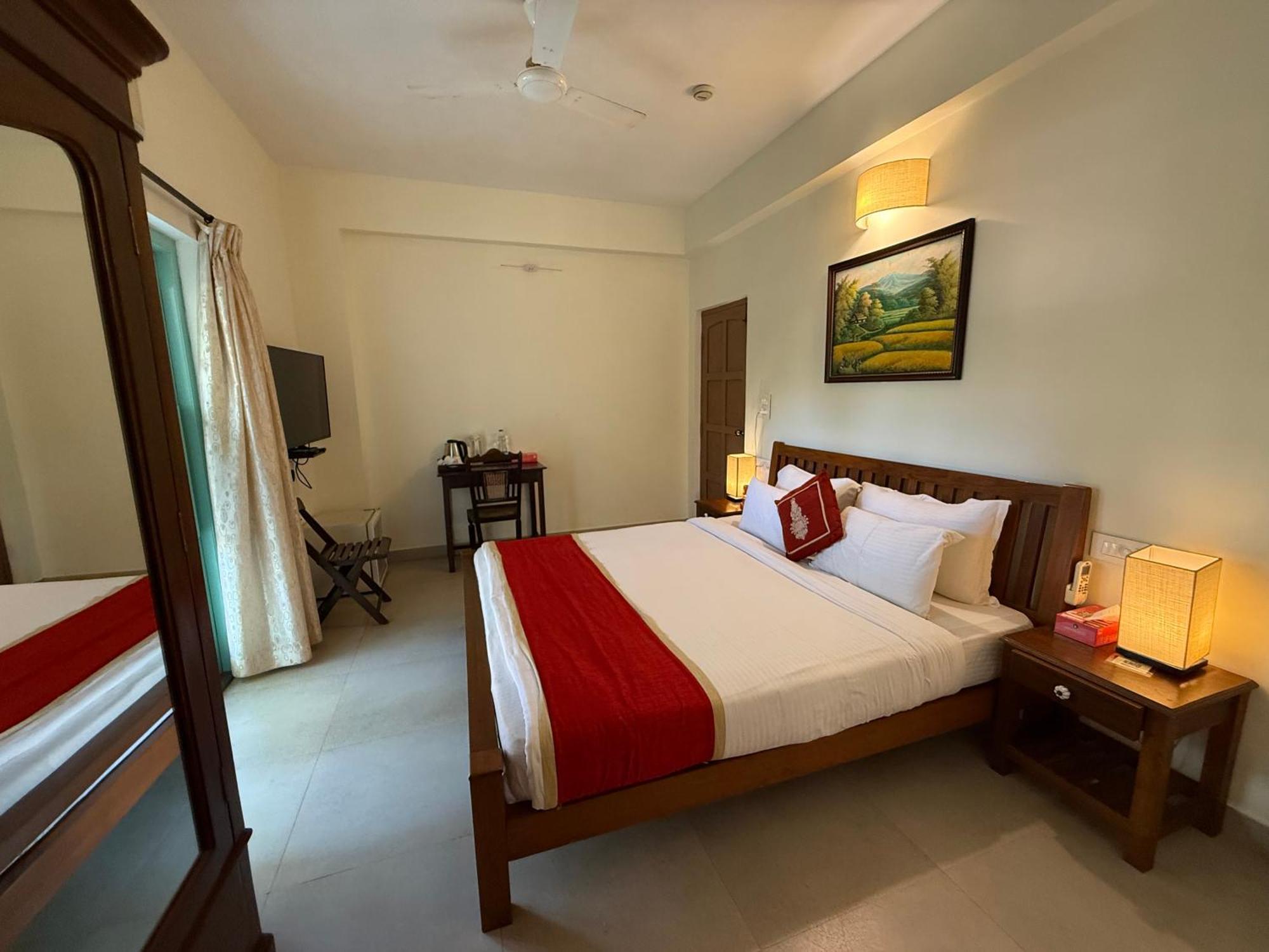 Lar Amorosa Boutique Hotel - Goa Calangute Extérieur photo